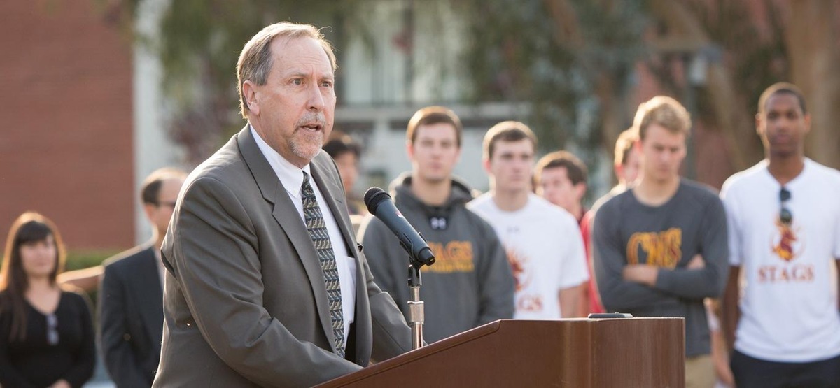 SCIAC honors Mike Sutton ’76 with Distinguished Service Award