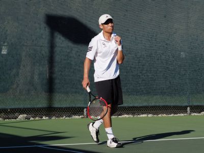 Men’s Tennis Knocks Off #5 Middlebury