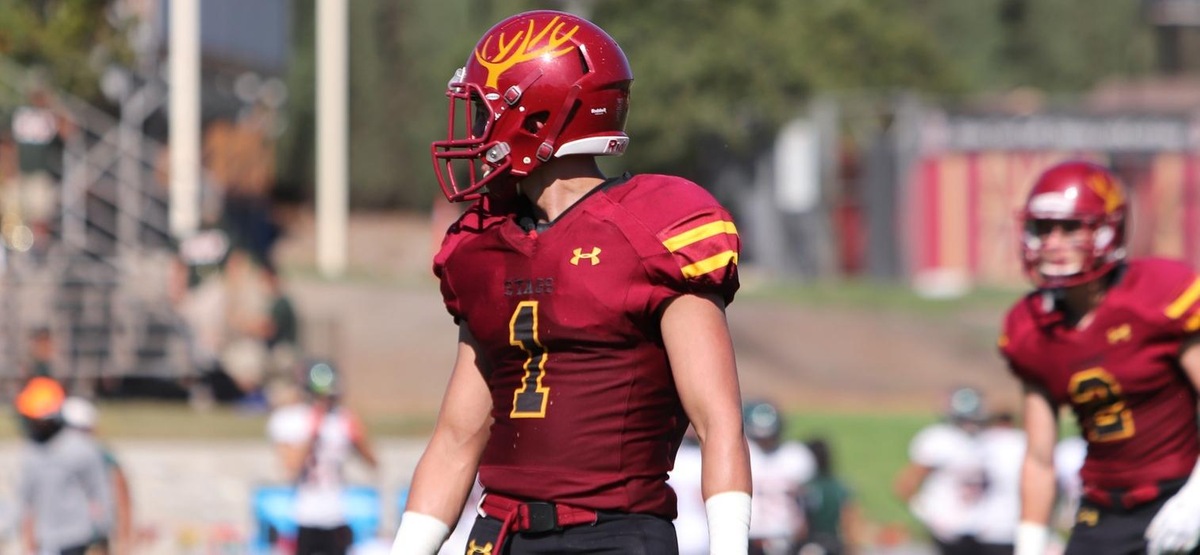 Feature: Cooney Brothers Help CMS Football to Top of SCIAC Standings