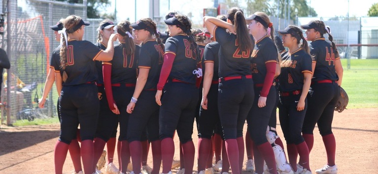 Thumbnail photo for the Softball vs. Cal Lutheran (Sun Young Byun) gallery
