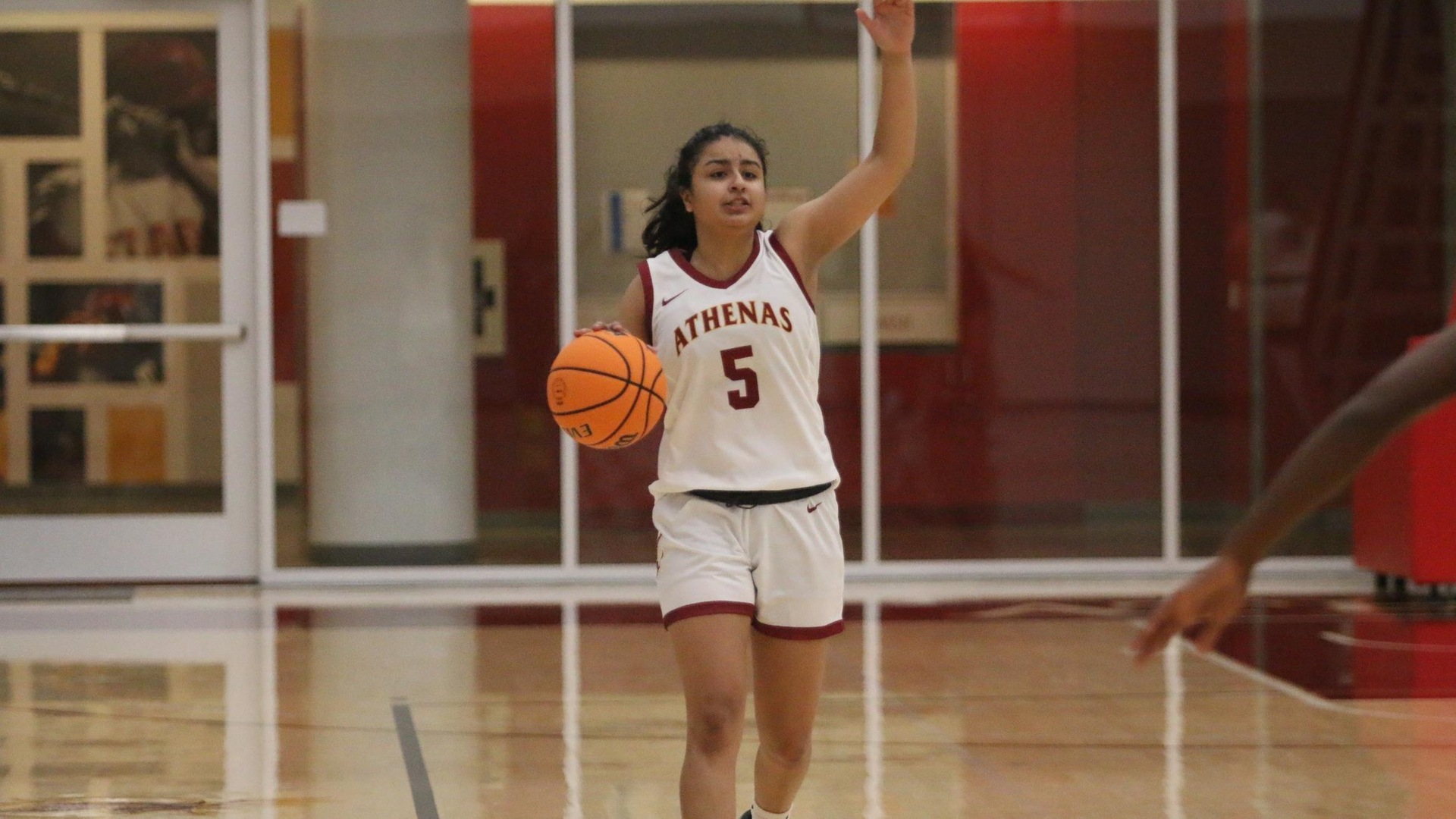 Tanya Ghai's three-point play nearly was the difference (photo by Stella Cheng)