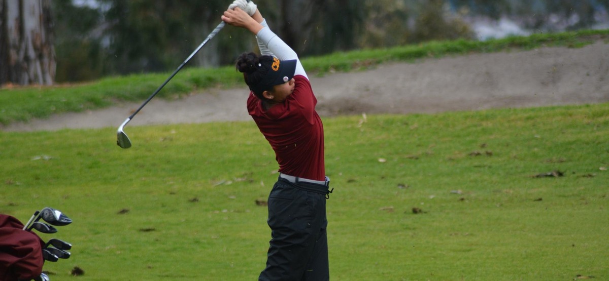 Freshman Amy Xue was the individual winner of the two-day dual with Redlands, shooting a 154