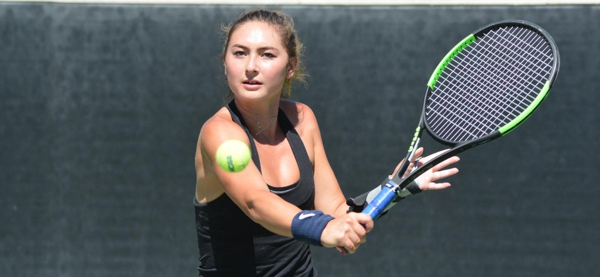 Catherine Allen didn't surrender a game as she took a 6-0, 6-0 win at No. 1 singles