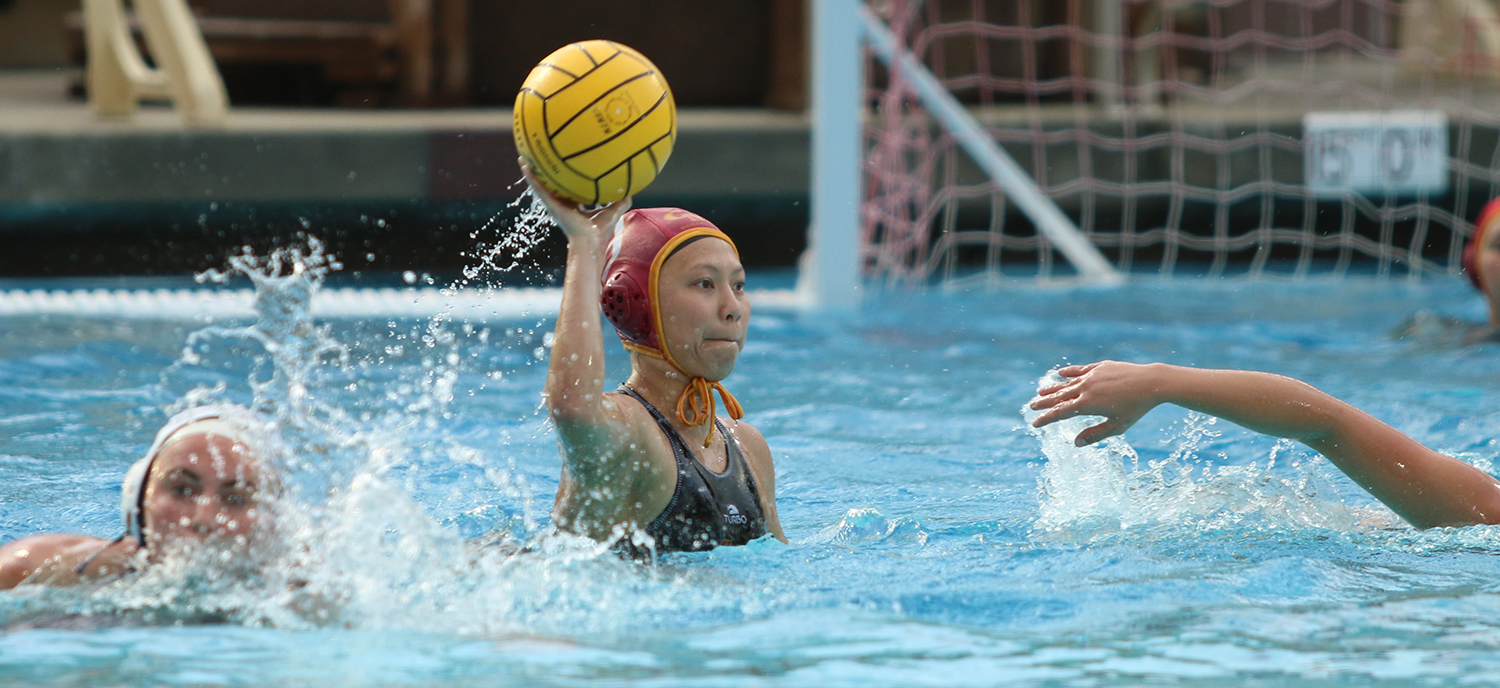 Kaitlyn Eng (HMC) starts the breakaway goal in the first half in the win against Cal State Monterey Bay.