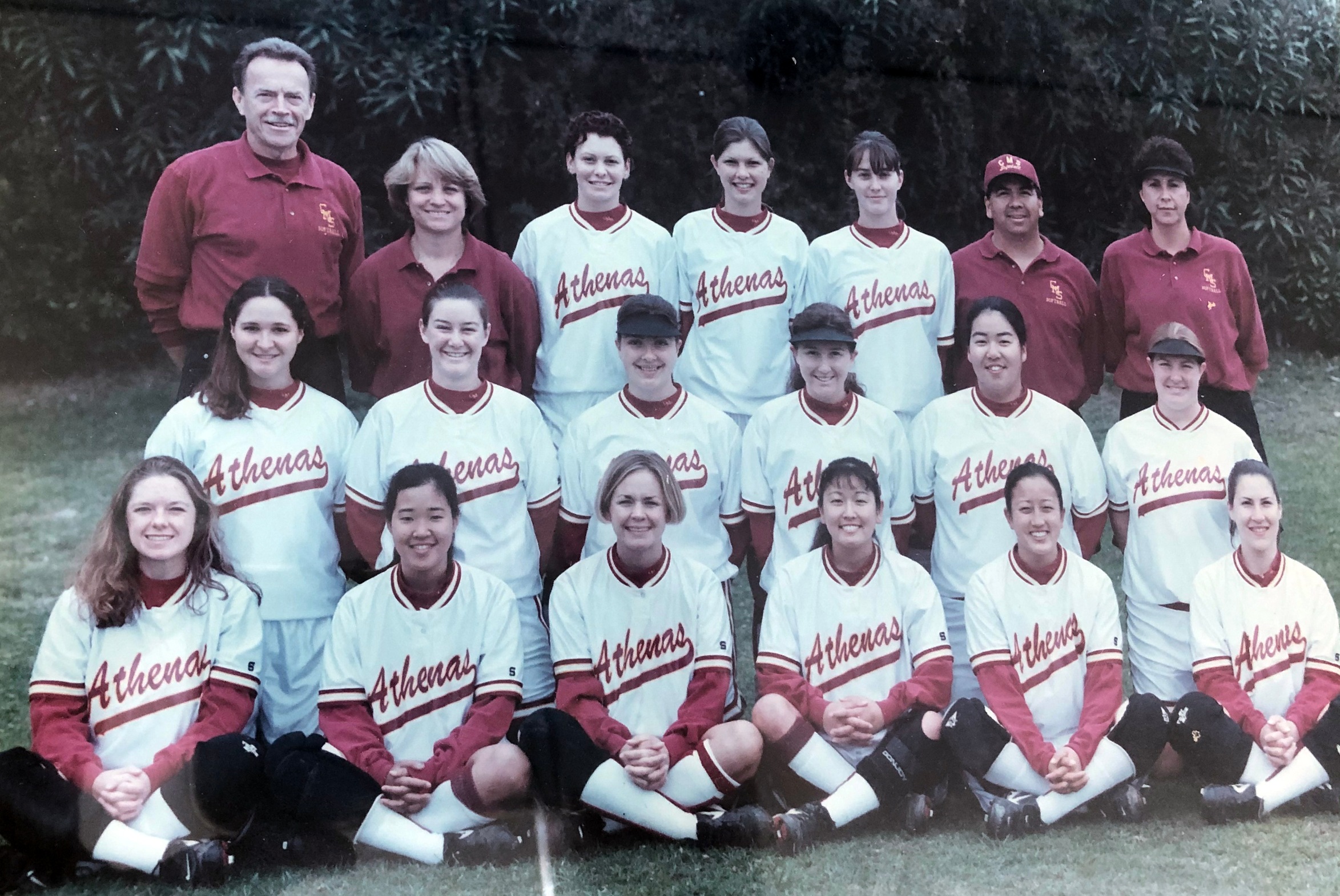 1999 Softball Team Photo