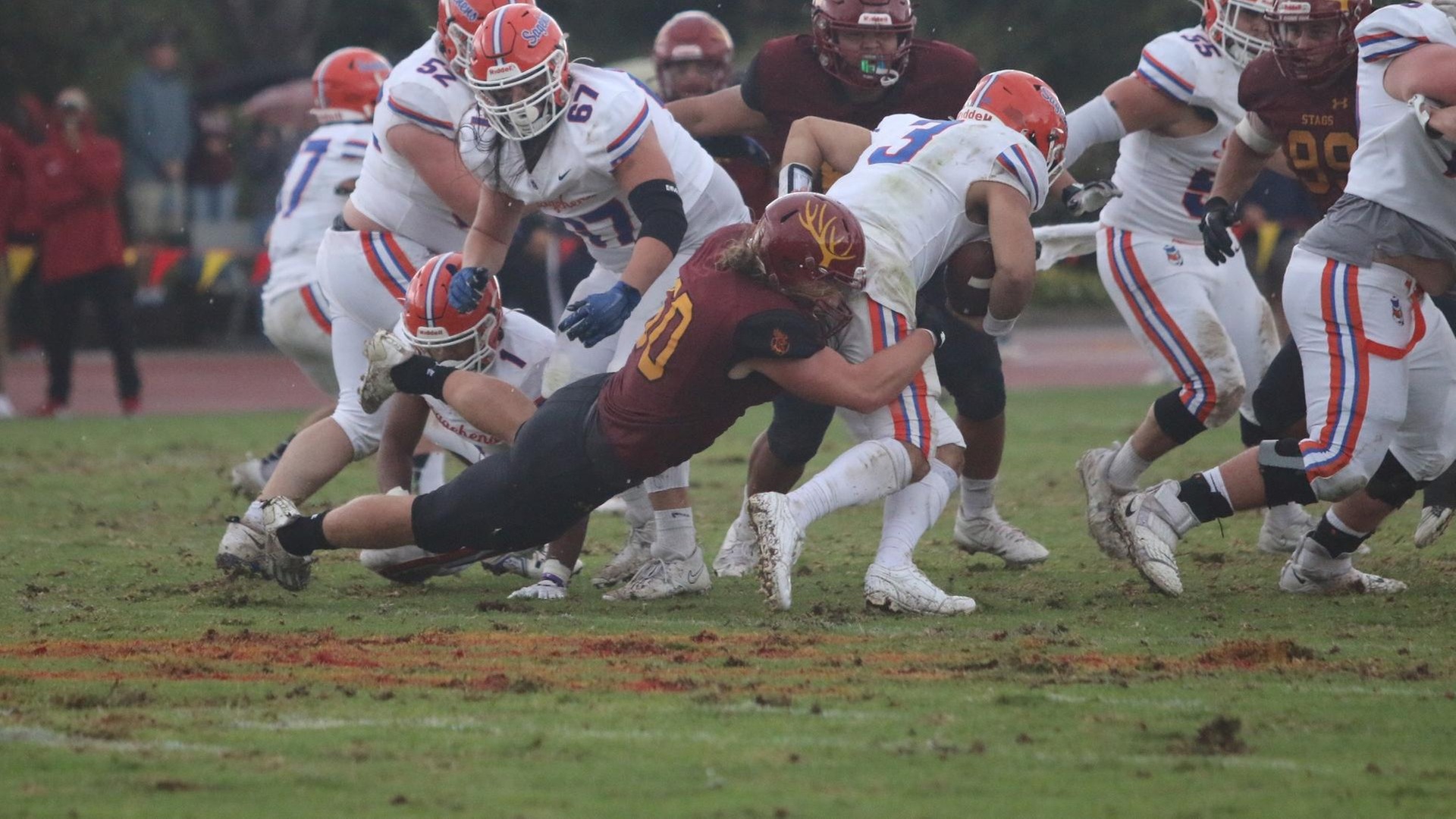 Joey Asta led the CMS defense with eight tackles (photo by Eva Fernandez)