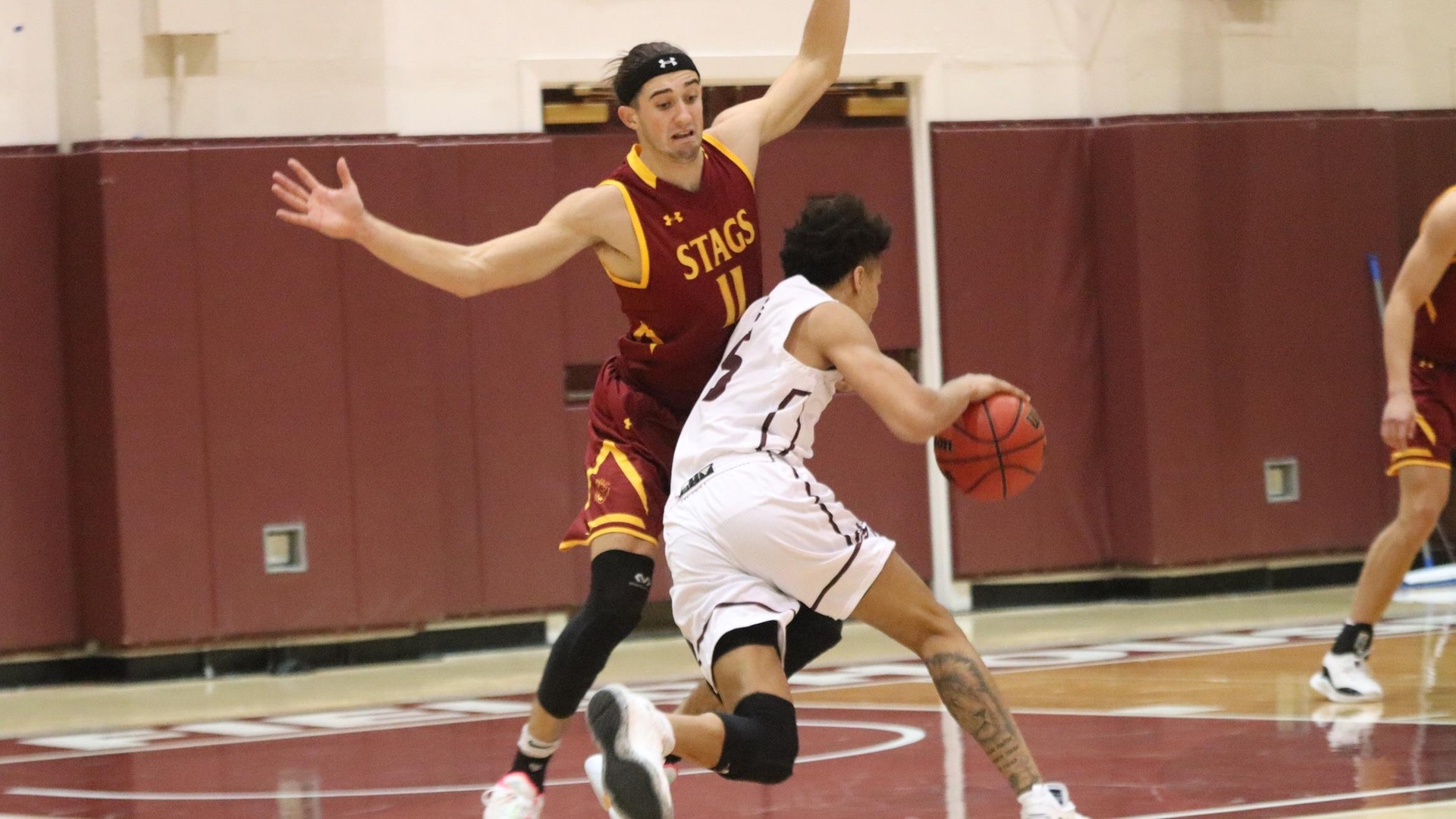 Askew was the second straight SCIAC DPOW winner (photo courtesy of Puget Sound)