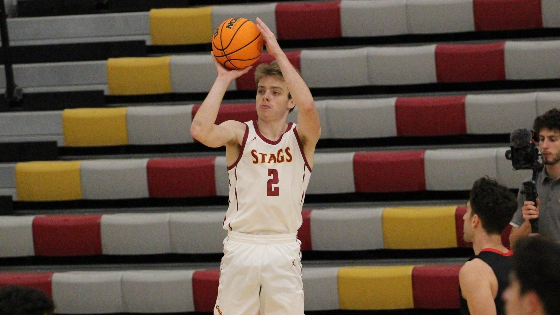 Josh Angle had 32 points for the Stags