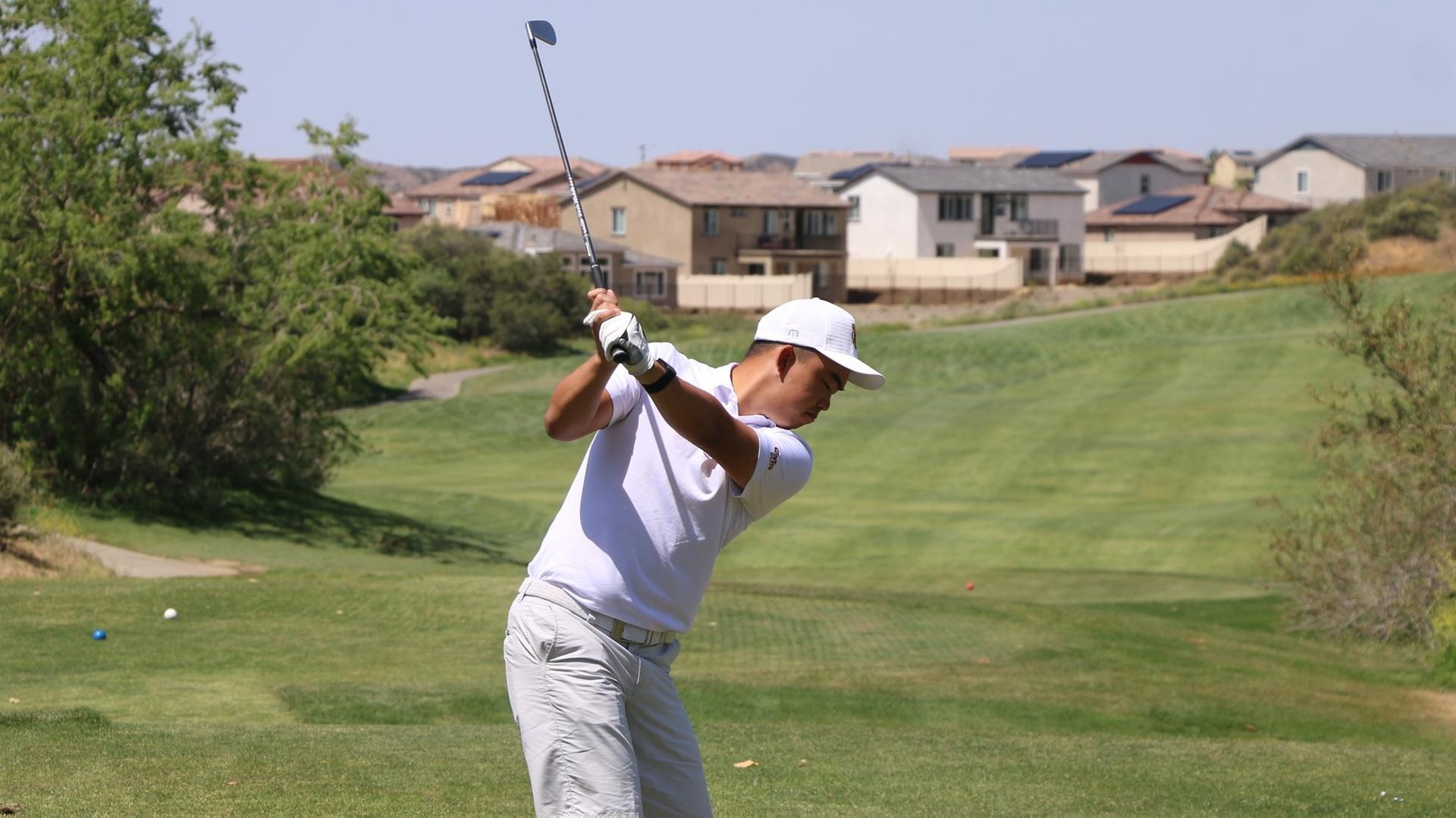 Mason Chiu had six birdies in his final 10 holes to help CMS move into fourth