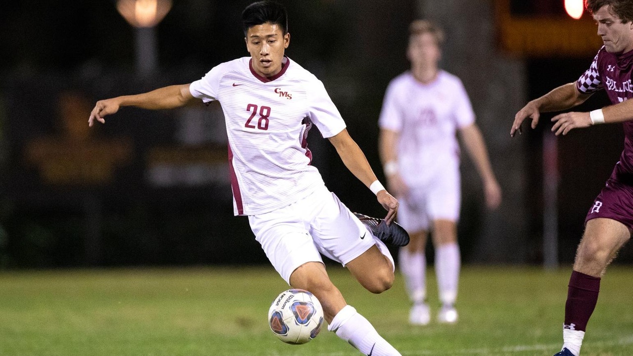 Tyler Chen in action in the 2019 SCIAC Championship game (photo by Anibal Ortiz)