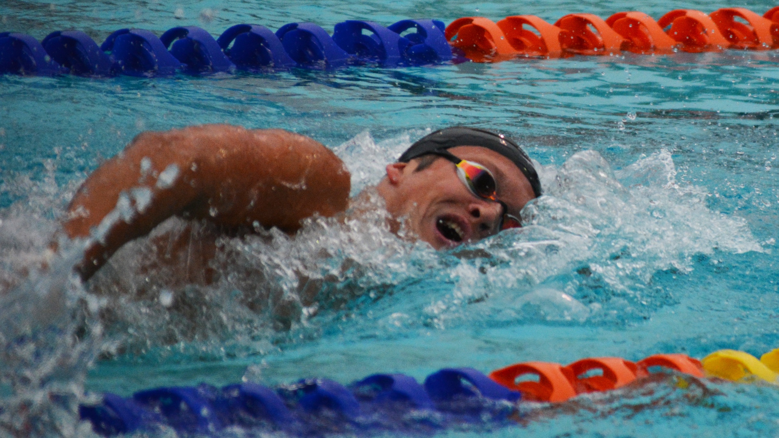 Anderson Breazeale took first in the 500 free (photo by Stella Cheng)