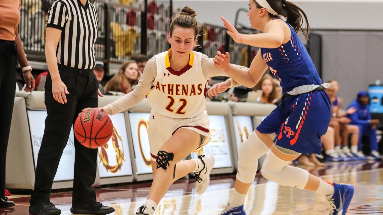 Lauren Longo earned the SCIAC's annual Ed Baldwin Award (photo by Daniel Addison)