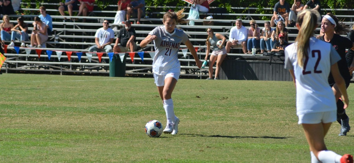 Elizabeth Ueland had a second-half goal to help CMS to the win at Caltech (photo by Tessa Guerra)