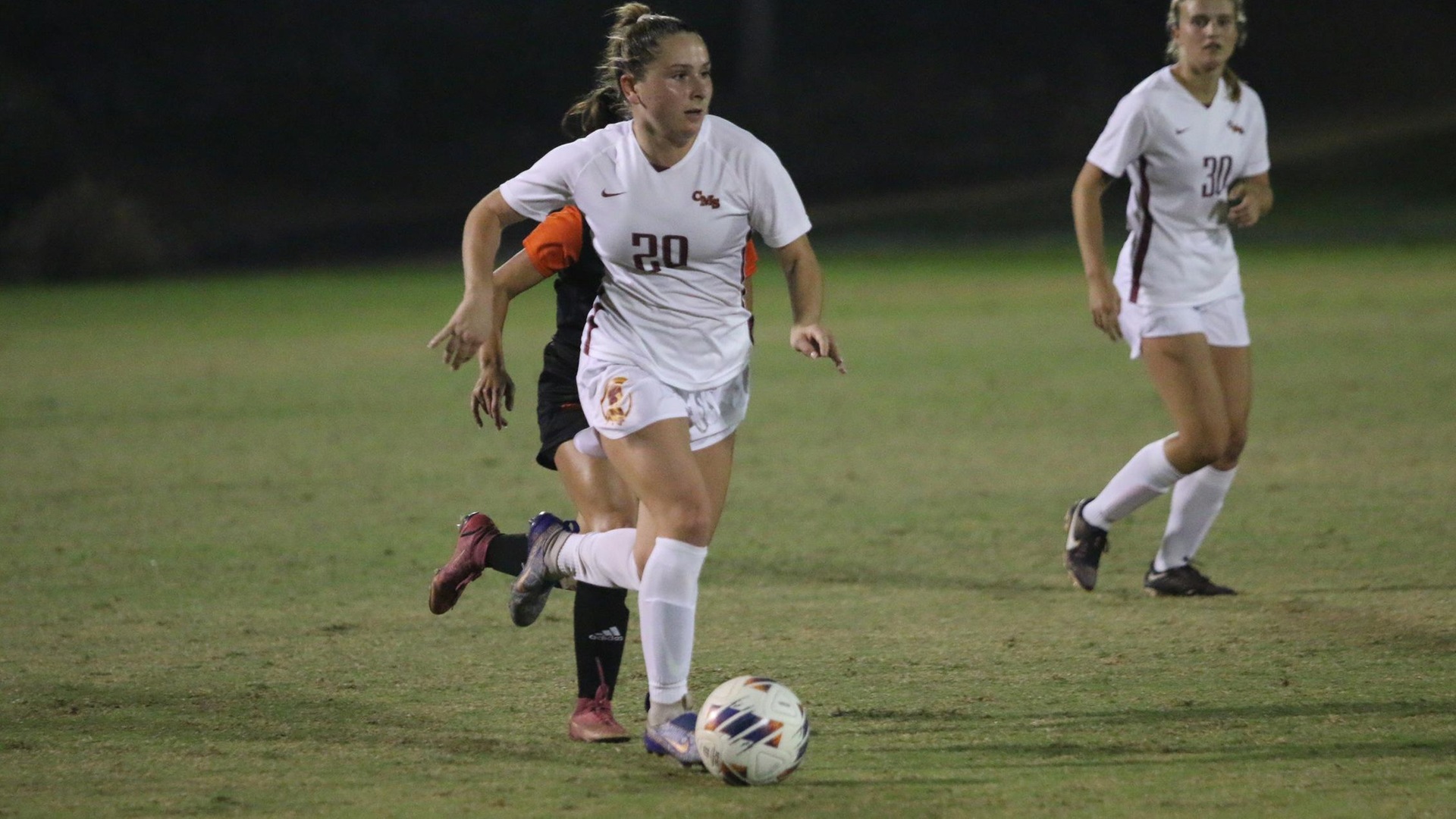 Ava Allen was part of a D that had 712 straight scoreless minutes (photo by Kayla Ishibashi)