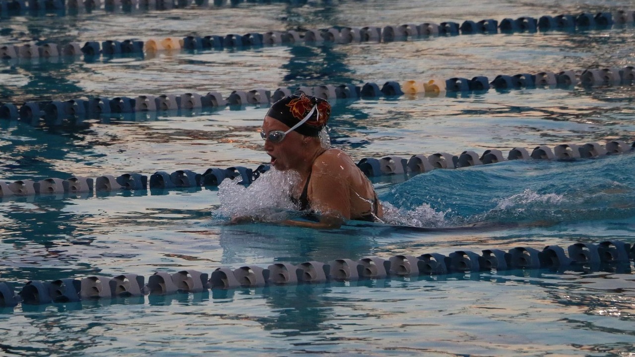 Augusta Lewis way out in front on her way to the 400 IM title