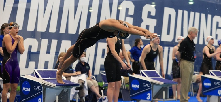 Thumbnail photo for the Women's Swim & Dive - NCAA Championships (Carlos Morales) gallery