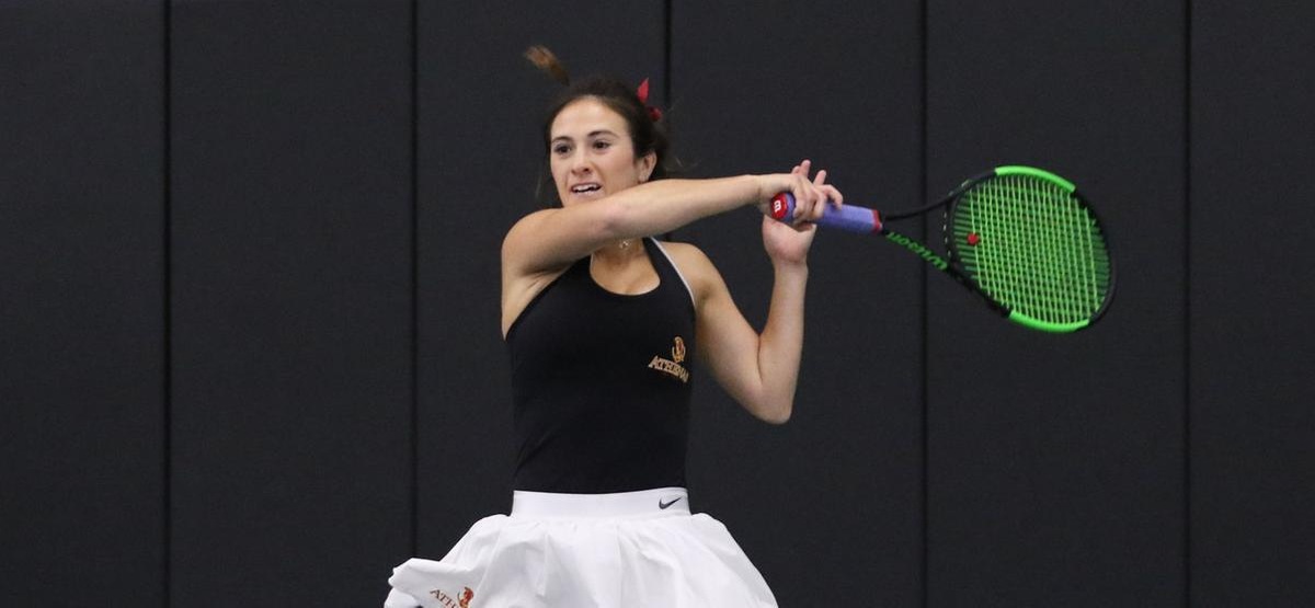 Rebecca Berger earned a 6-2, 6-1 win at No. 3 singles to help CMS to a 7-2 win over Chicago (photo by Stormy Nesbit, ITA)