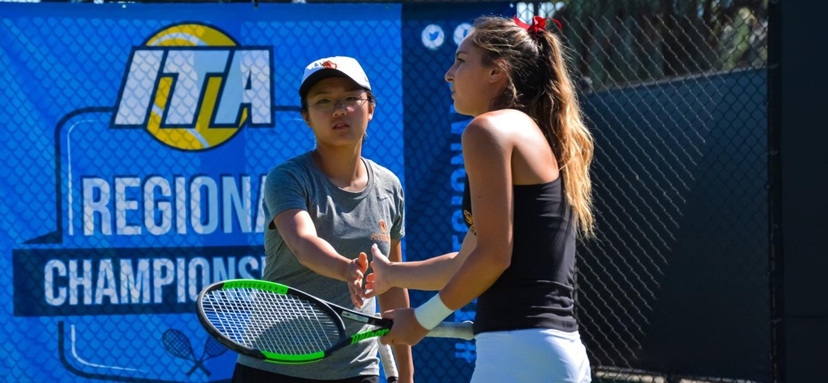 Justine Leong (left) and Catherine Allen (right) swept the ITA Rookie and Senior of the Year Awards