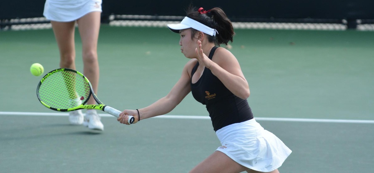 Sydney Lee had a 6-0, 6-4 win in singles to put CMS ahead to stay against Army