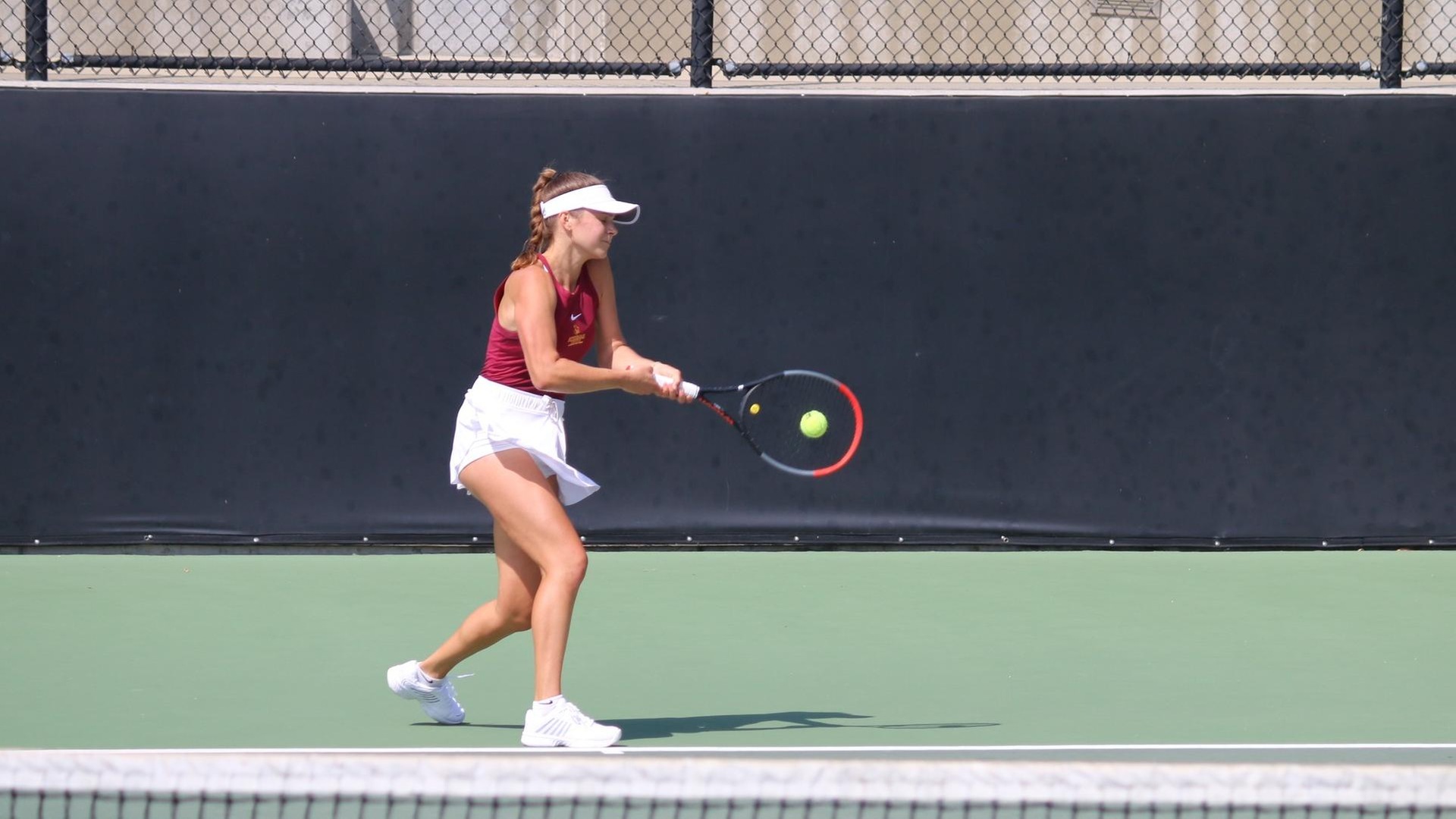 Lily Walther took a 6-2, 6-1 win in singles against DI CSU Northridge