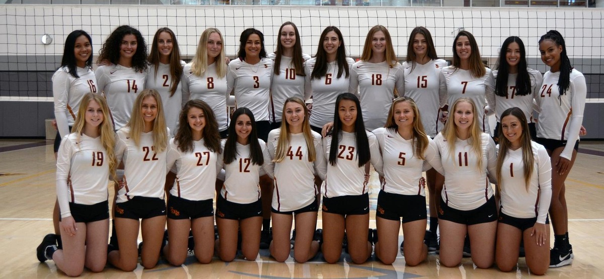 CMS Volleyball Heads into 2019 Season with National Title Aspirations