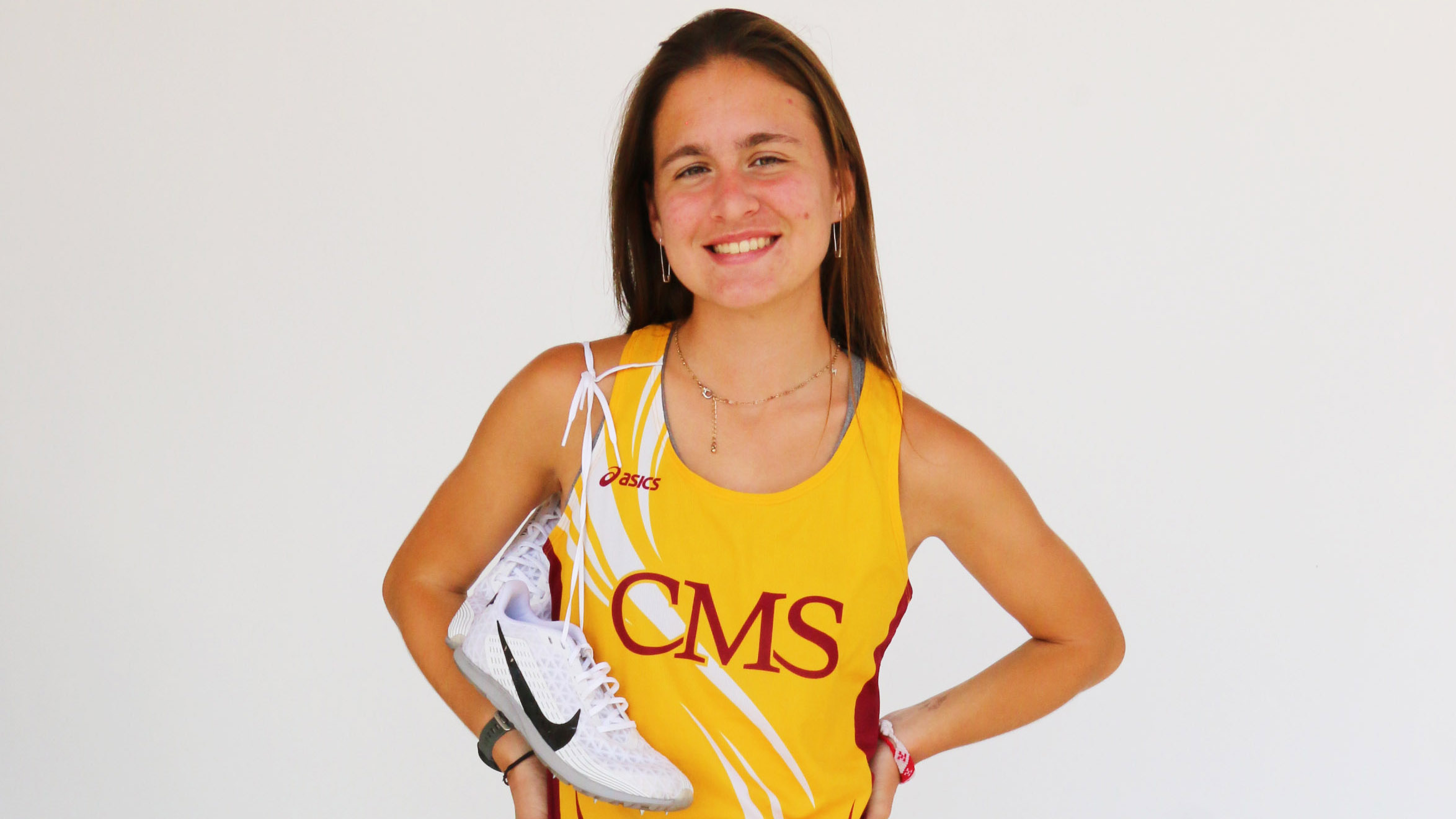 Meredith Bloss set a new CMS record for a 6K with a time of 20:31.0